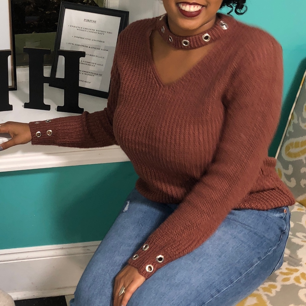 Sweater - Picture 2 of 2